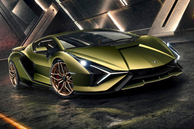 Lamborghini : V12 et technologie hybride pour la future Aventador 