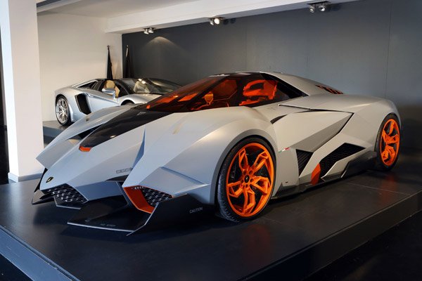 Le concept Lamborghini Egoista rentre au musée