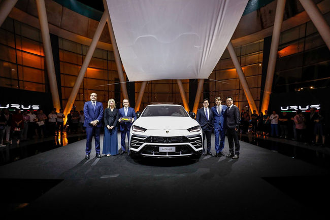 Le Lamborghini Urus présenté à Singapour