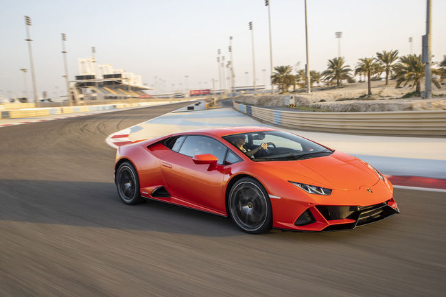 Lamborghini : ventes record et modèles hybrides en vue