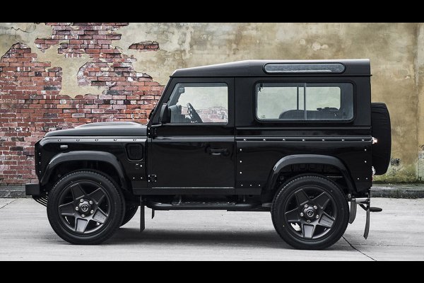 Kahn Design dit adieu au Land Rover Defender