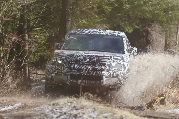 Le Land Rover Defender se dévoile en vidéo