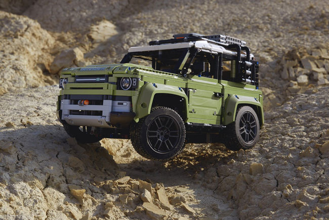 Le Land Rover Defender 90 arrive chez LEGO 