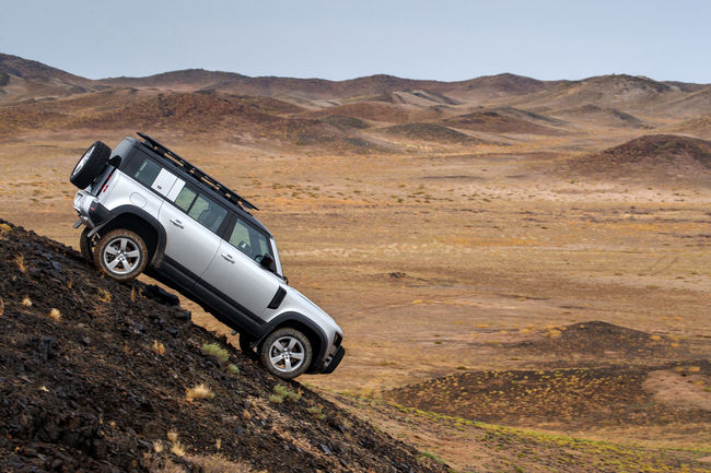 Land Rover Defender : une option commande à distance à l'étude