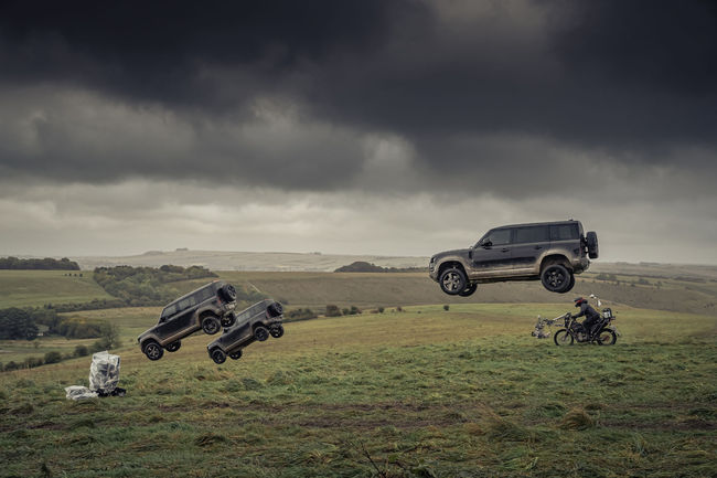 Le Land Rover Defender s'illustre dans 