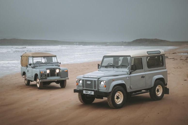 Land Rover Classic présente le Classic Defender Works V8 Islay Edition