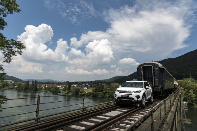 Étonnante démonstration pour le Land Rover Discovery Sport