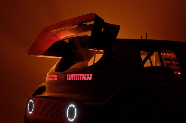Le show-car Hyundai INSTEROID en approche