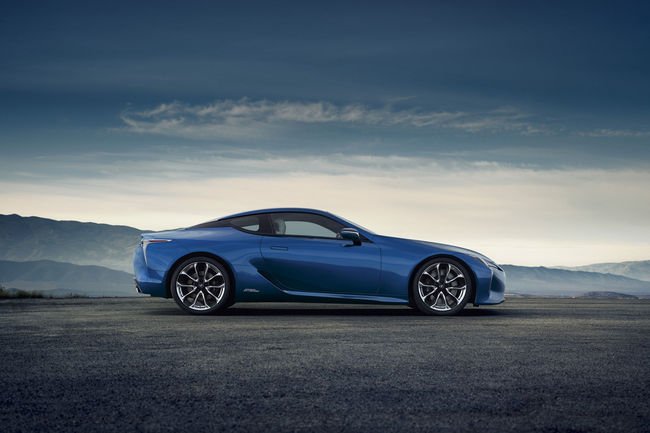 Lexus LC 500h : l'hybride multi-étage par Lexus