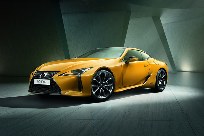 Lexus LC Yellow Edition : solaire