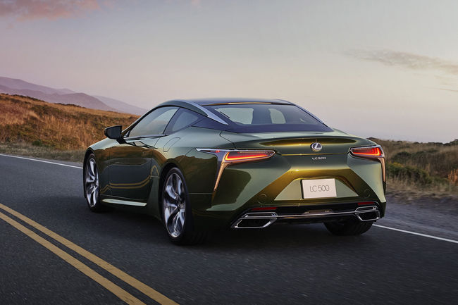 Nouveau coupé Lexus LC Kaki Edition