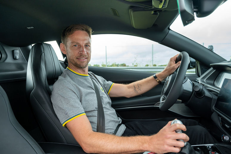 Lotus Emira : l'avis de l'expert Jenson Button