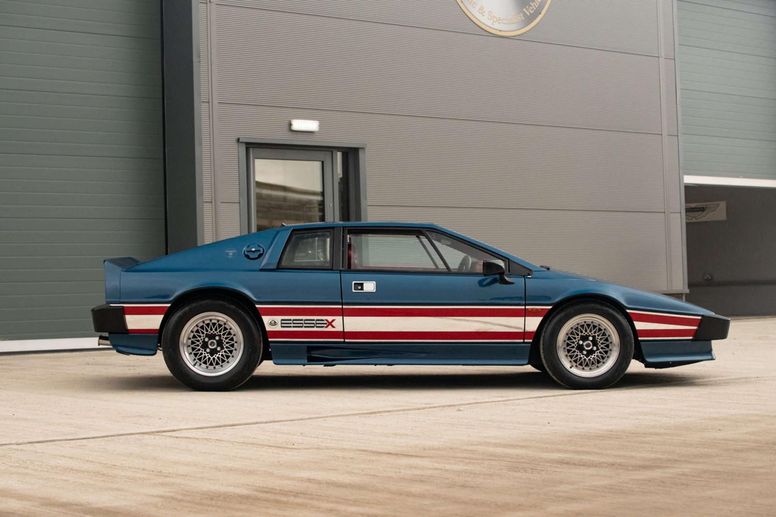 Une rare Lotus Esprit Turbo Essex présentée aux enchères 