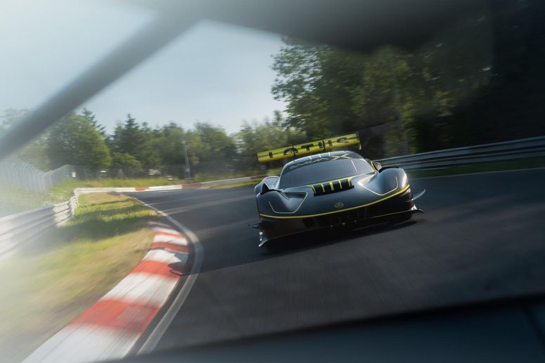 La Lotus Evija X se distingue sur la Nürburgring Nordschleife