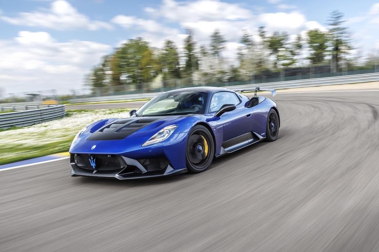 Maserati présente son programme Master Driving Experience 2025