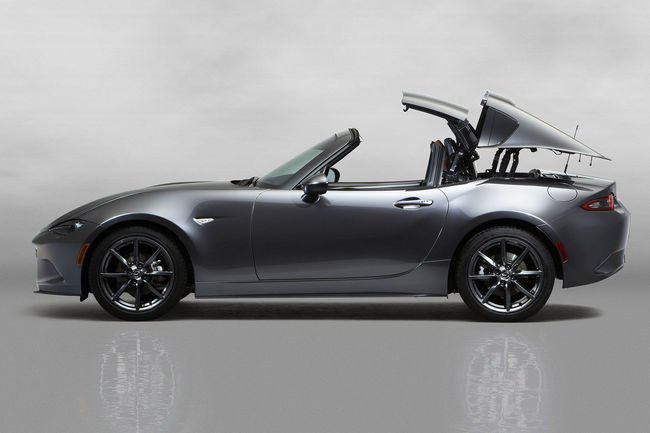 La Mazda MX-5 s'offre un toit rigide rétractable