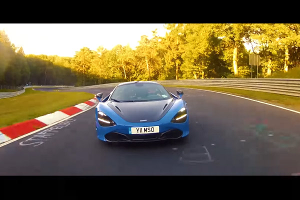 La McLaren 720S s'attaque à la Nürburgring Nordschleife