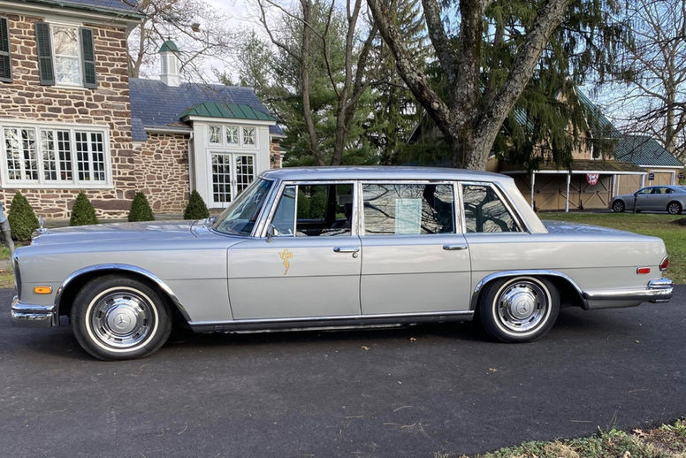 Une Mercedes-Benz 600 ex-Elvis Presley aux enchères