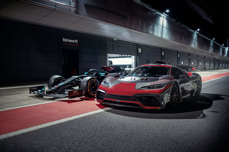 Lewis Hamilton assure la promotion de la Mercedes-AMG Project One 