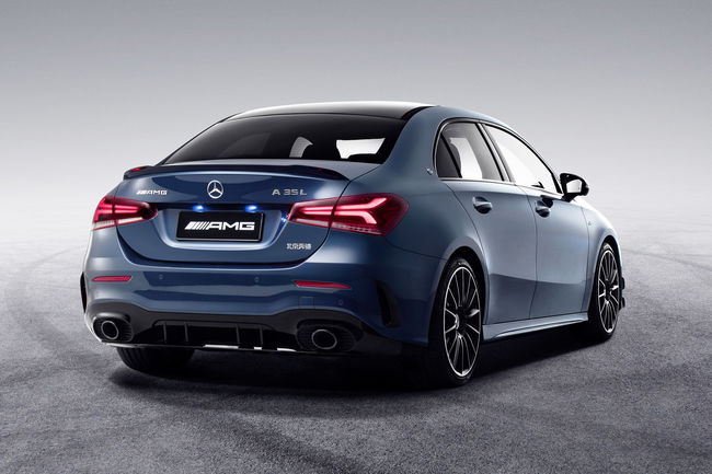 Shanghai : Mercedes-AMG A 35 L 4MATIC