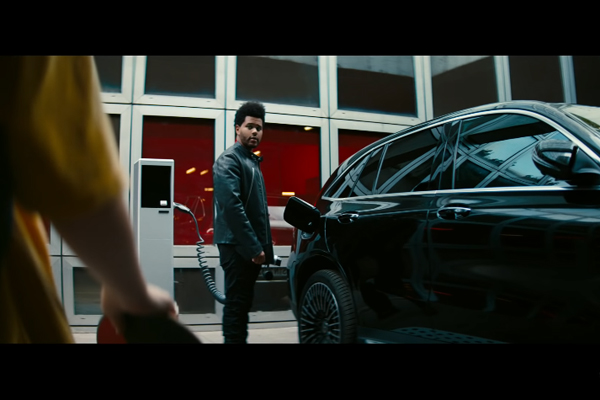 The Weeknd assure la promotion du Mercedes EQC