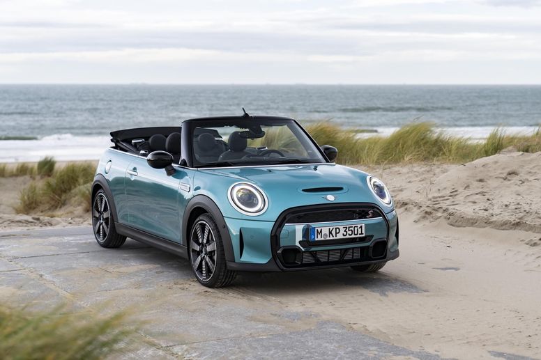 La MINI Cabrio fête son 30ème anniversaire avec l'édition Seaside