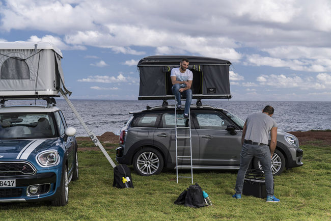 Le Mini Countryman s'équipe d'une nouvelle tente de toit