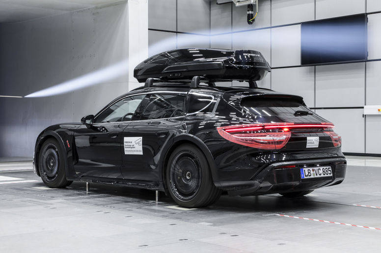 Nouveau coffre de toit signé Porsche Tequipment