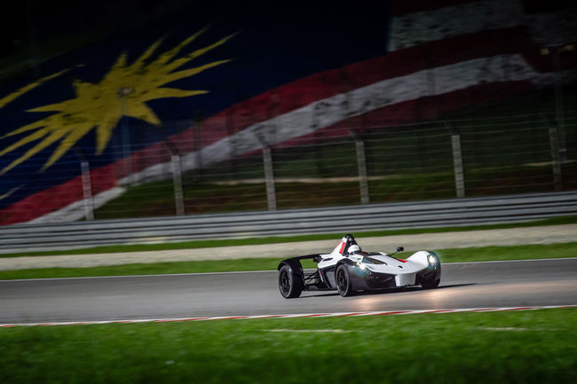 Record : la BAC Mono s'illustre sur le circuit de Sepang