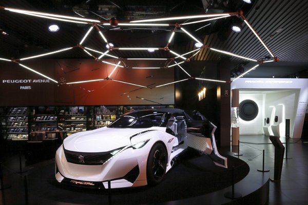 Le concept Fractal s'expose à Peugeot Avenue