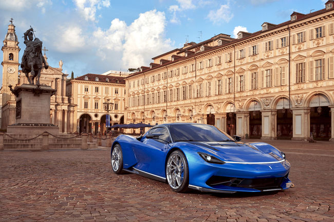 La Pininfarina Battista s'exposera à Monterey