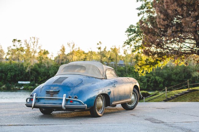 Une Porsche 356A Speedster barn-find aux enchères