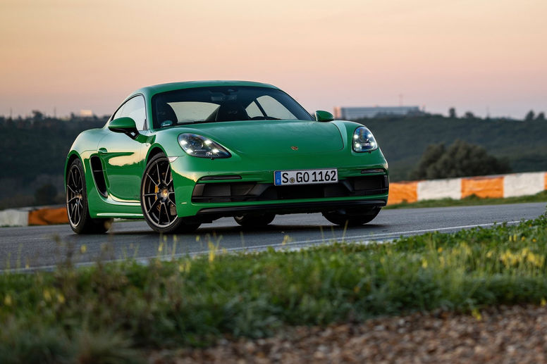 Porsche étend son offre PDK sur les modèles 718