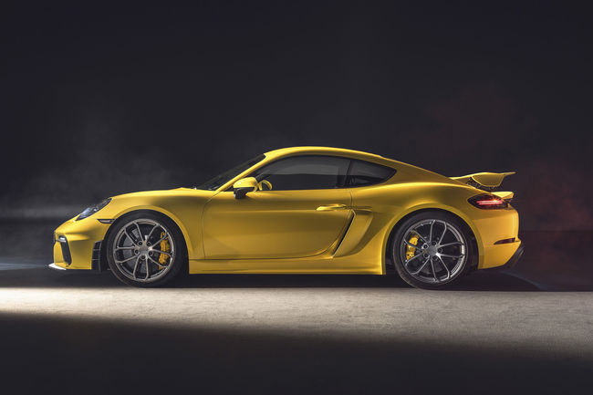 Nouveaux Porsche 718 Cayman GT4 et 718 Spyder