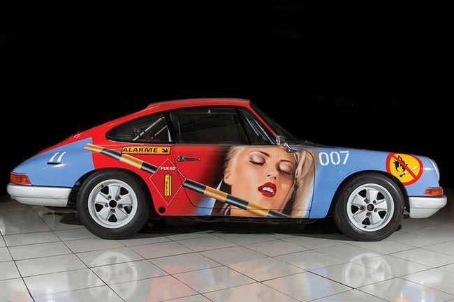 Une Porsche 911 Art Car par Peter Klasen chez RM Sotheby's