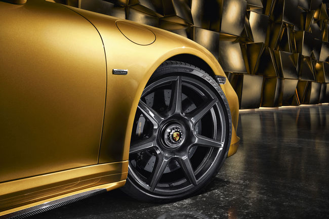 Des roues en carbone pour la Porsche 911 Turbo S Exclusive Series