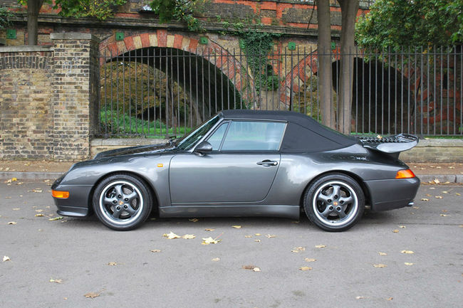 Une rarissime Porsche 993 Turbo Cabriolet aux enchères