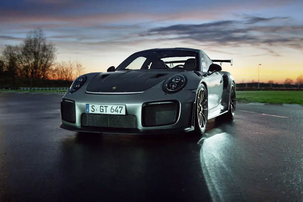 Porsche Top 5 : focus sur la Porsche 911 GT2 RS