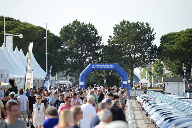 4ème Rassemblement caritatif de Porsche 911 à Royan