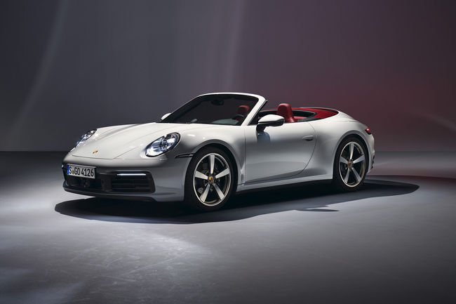 Nouvelles Porsche 911 Carrera Coupé et Cabriolet