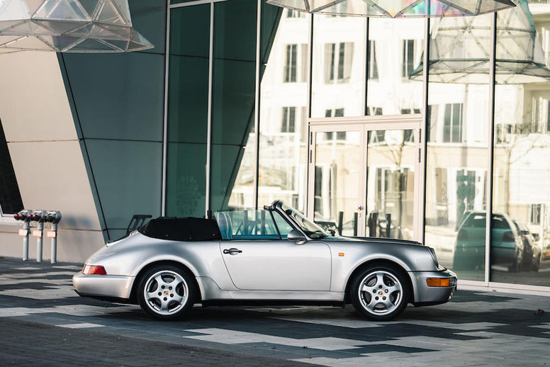 La Porsche 911 de Diego Maradona présentée aux enchères