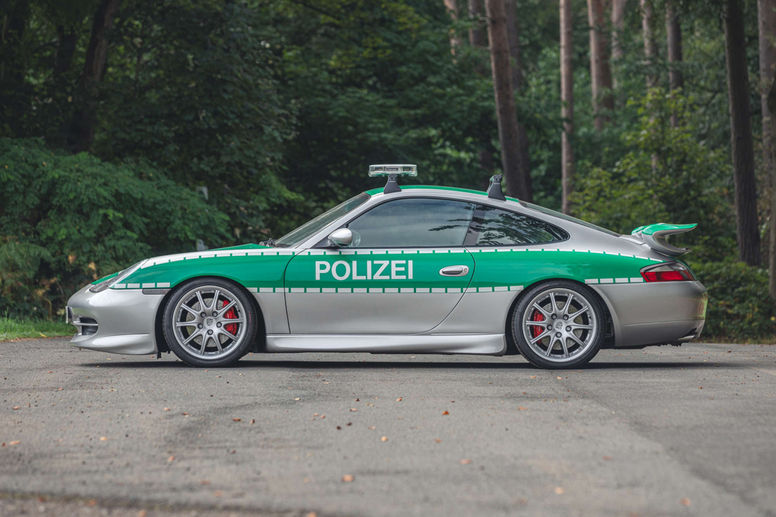 Silverstone Auctions : Porsche 911 (996) GT3 Polizei