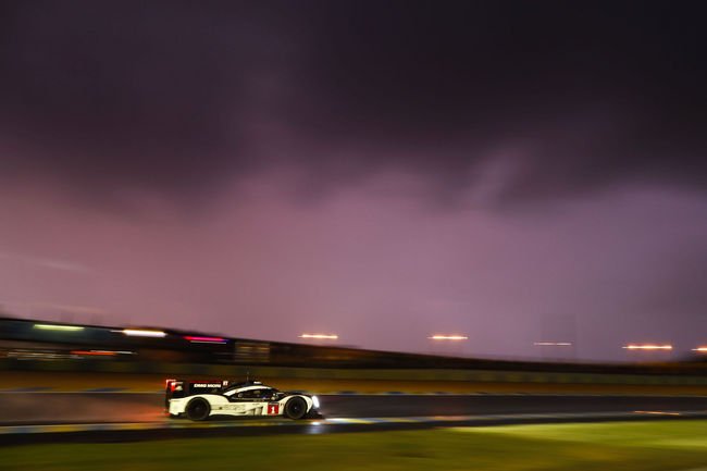 Le Mans : Porsche en pole position