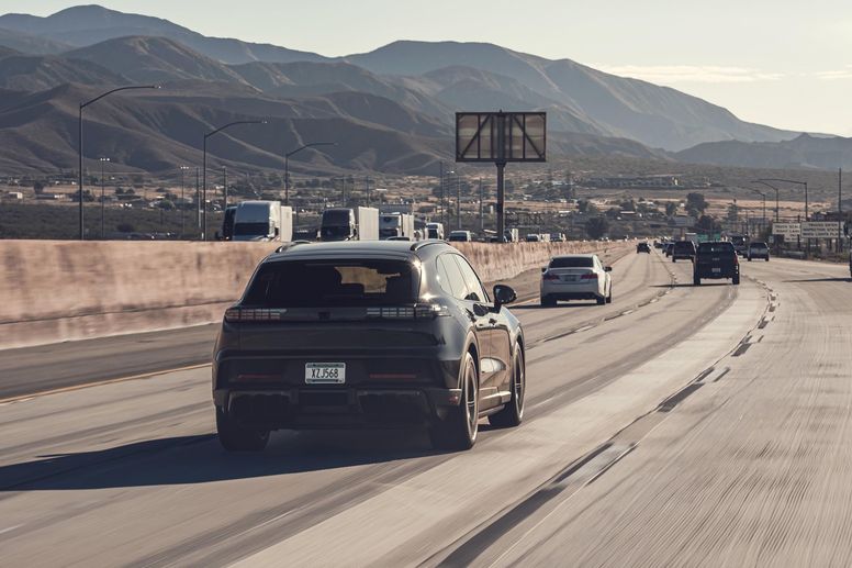 Plus de 600 km d'autonomie pour le futur Porsche Cayenne Electric