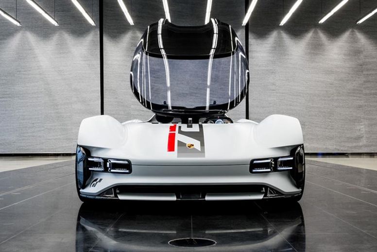 Porsche dévoile son concept Vision Gran Turismo 