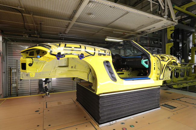 Porsche donne accès aux coulisses de la fabrication de ses modèles