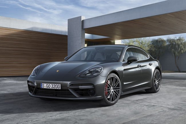 Une Porsche Panamera Hybride de 700 ch en approche ?