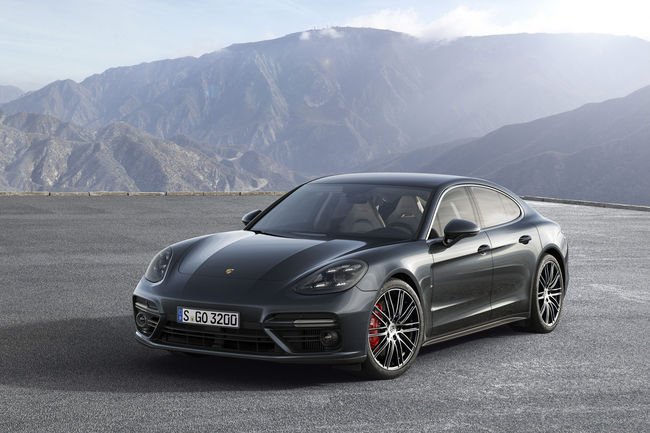 Un son 3D signé Burmester pour la Porsche Panamera