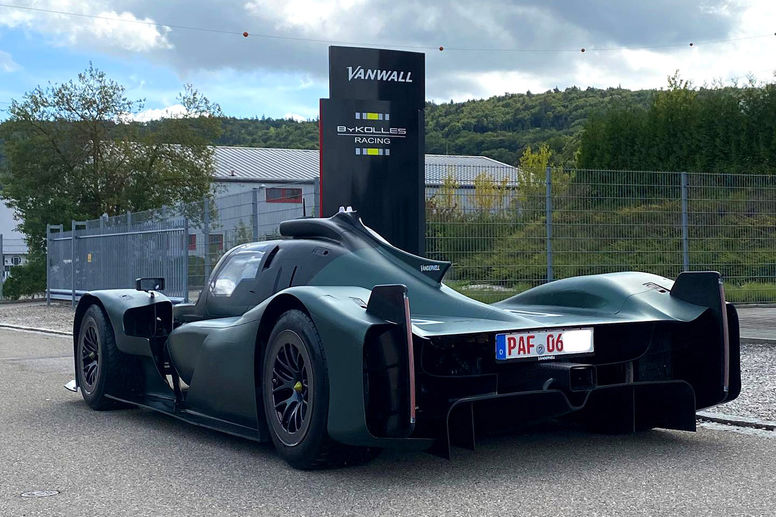 Première apparition sur route pour l'Hypercar Vanwall Vandervell 1000