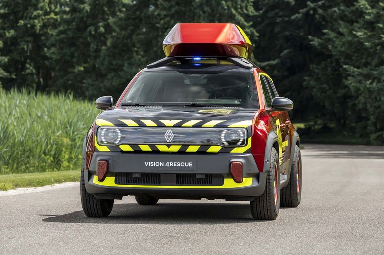 La Renault 4 E-Tech transformée en véhicule de secours